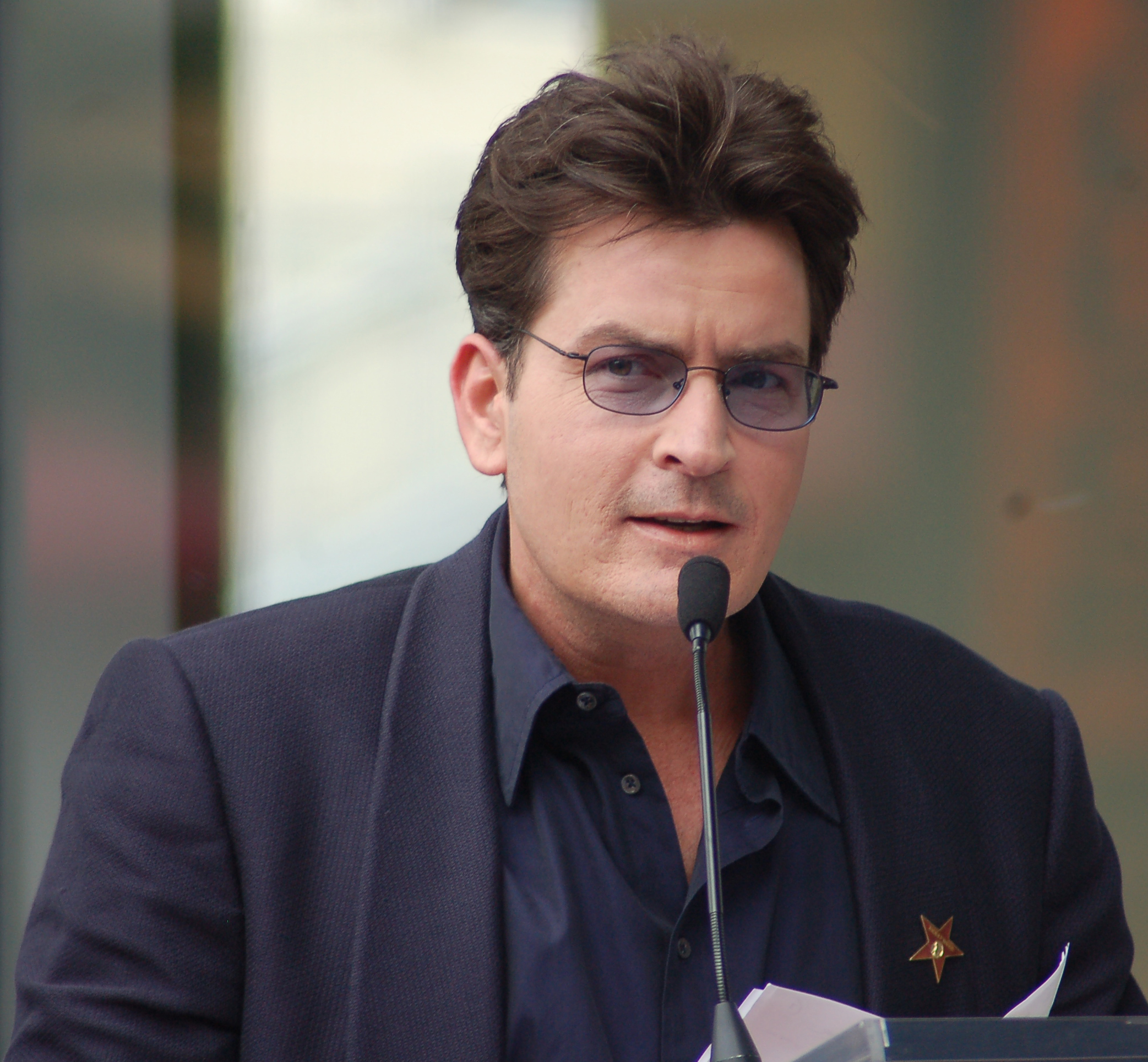 Read more about the article Could Hypnosis Have Helped Charlie Sheen? -Vol. 105 – June 9, 2011